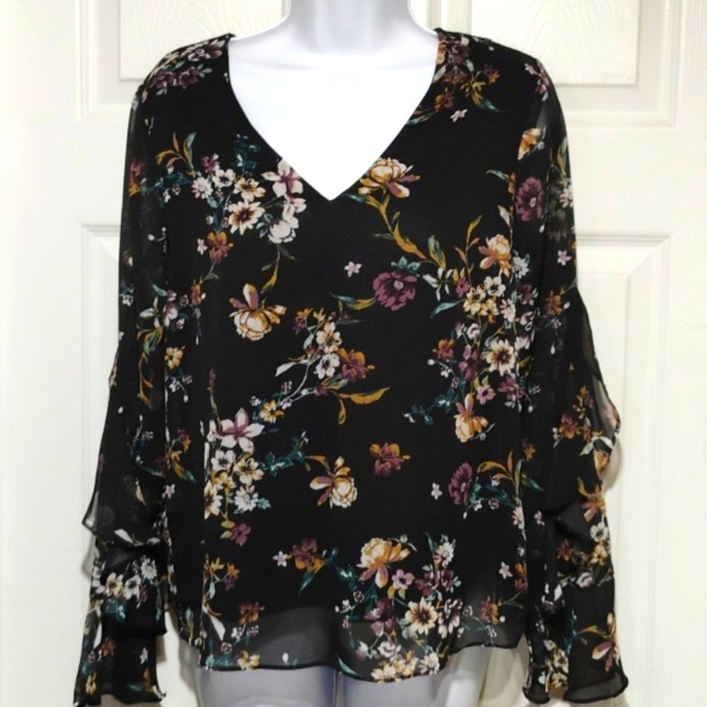 IZ Byer boho ruffled sleeve top